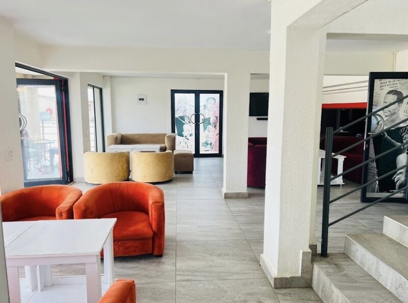 Amigos Palace